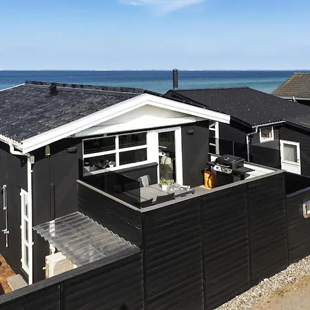 Semesterbostad 3 Bedroom Amazing In